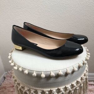 NWT Steve‎ Madden patent leather round tie flats